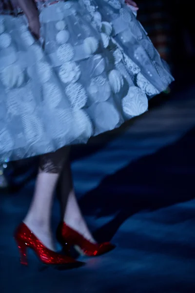Look 16